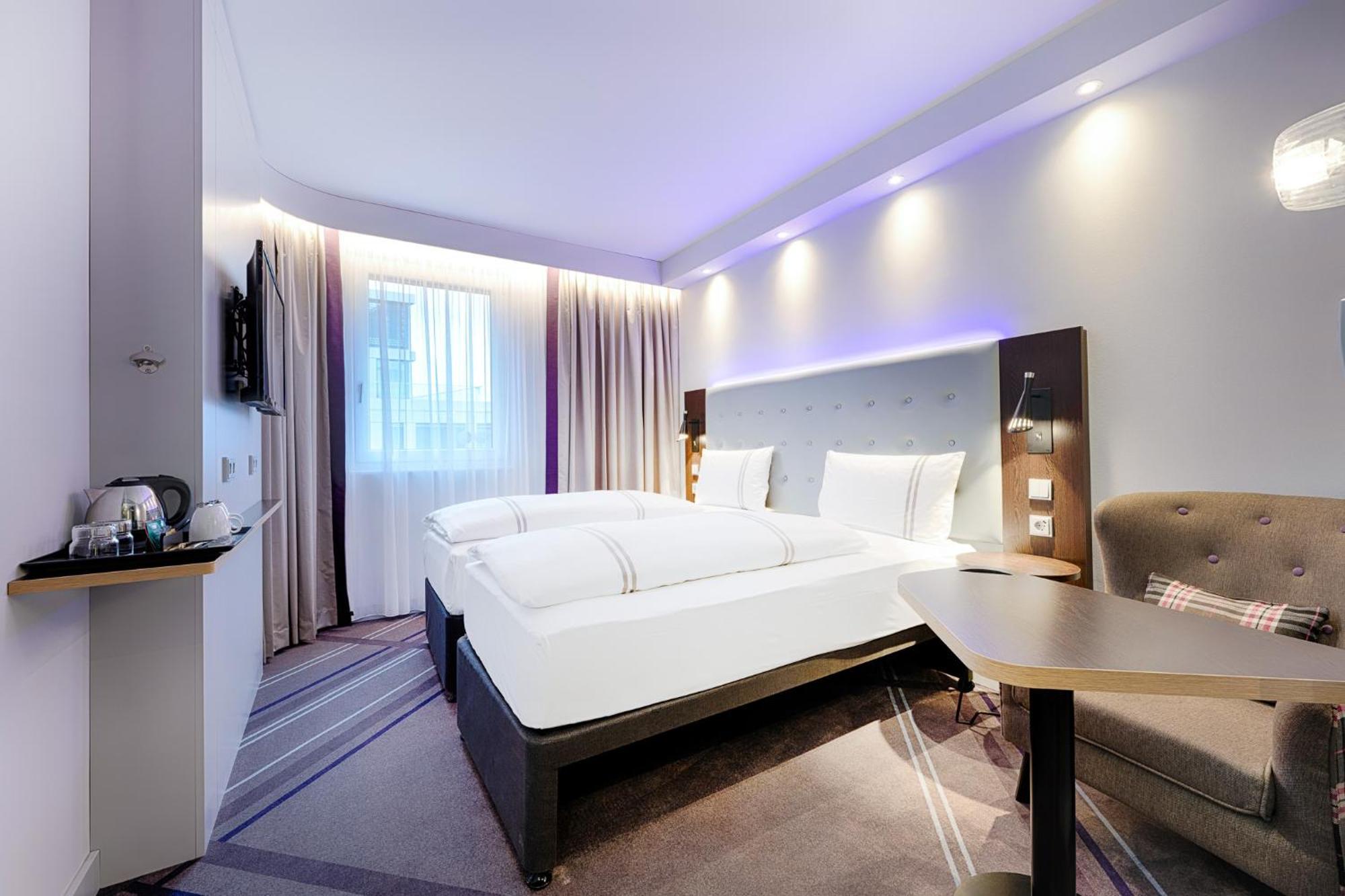 Premier Inn Berlin City Wilmersdorf Exterior photo